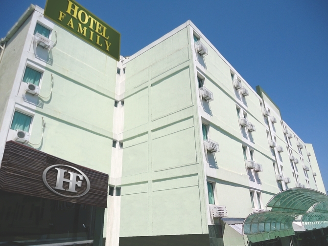 Hotel Family