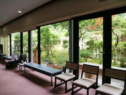 Hotel Momijigawa Onsen