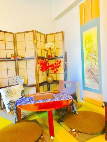 Local Hakozaki Apartment 31