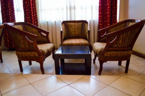 Anthena Hotel
