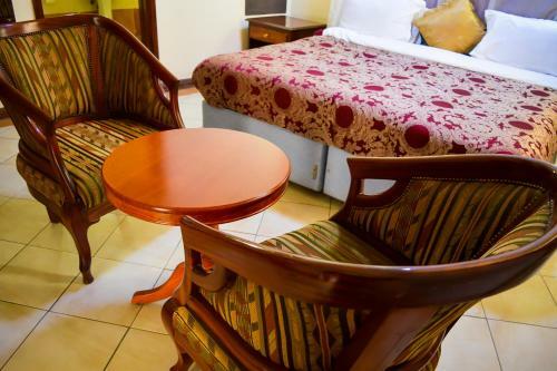 Anthena Hotel