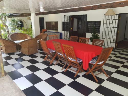 Kivulini Diani Beach Front Villa's & Cottages