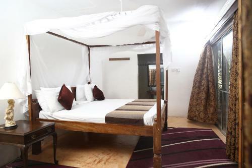 Kivulini Diani Beach Front Villa's & Cottages