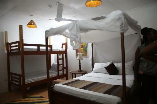 Kivulini Diani Beach Front Villa's & Cottages