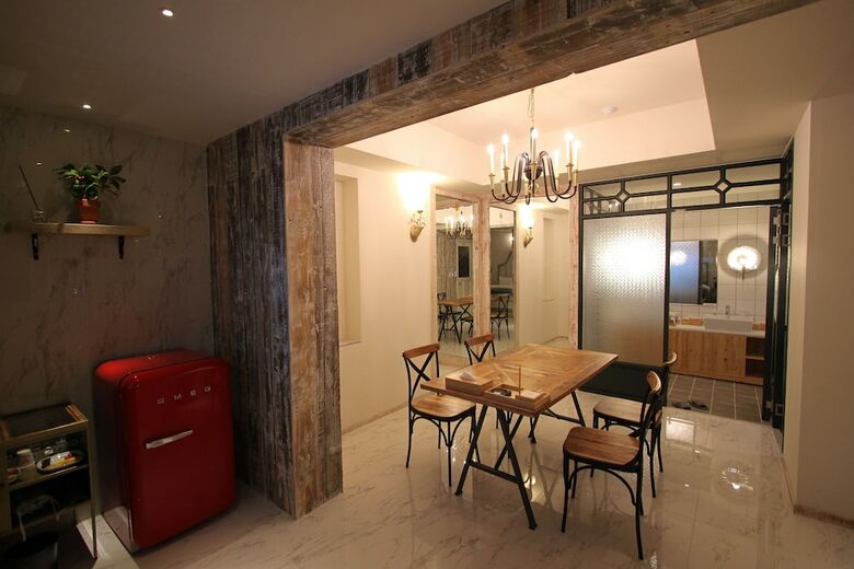 February Hotel Seongseo