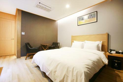 Hotel Golden Hill