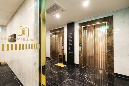 Hotel Golden Hill