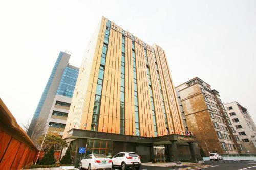 Hotel Golden Hill