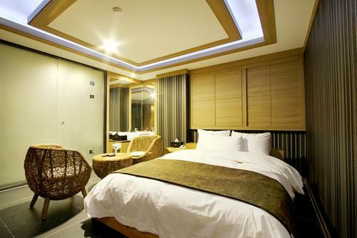 Suwon Orsay Business Hotel