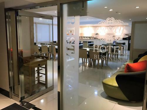 Suwon Orsay Business Hotel