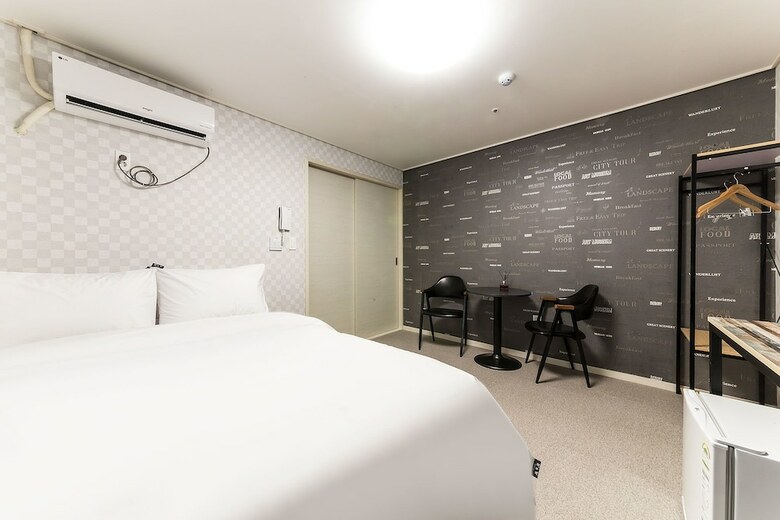 Hotel It's W