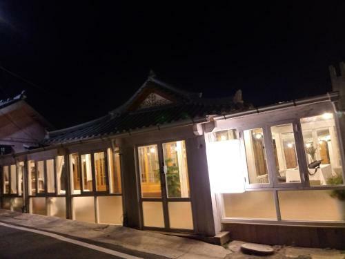 Hostal Hundred Years Hanok