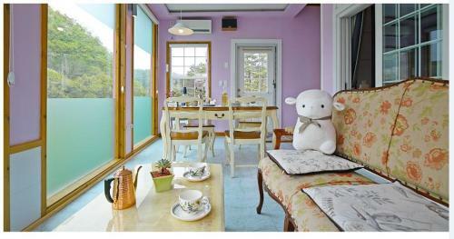 Lacvert Pension