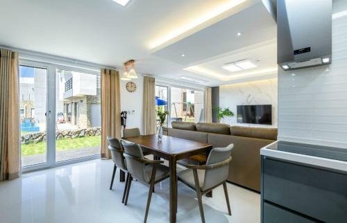 Apartamento Chandelier Pension