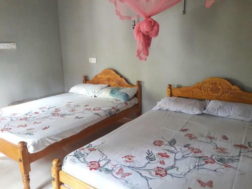 Hostal Abi Holiday Inn