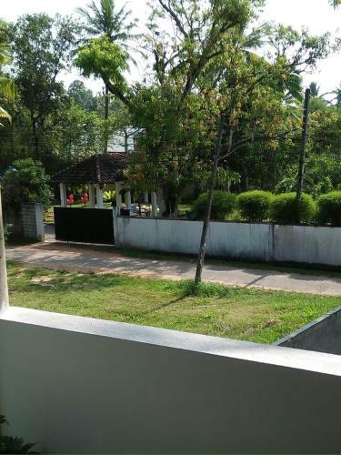 Island Dreams Home Stay Veyangoda