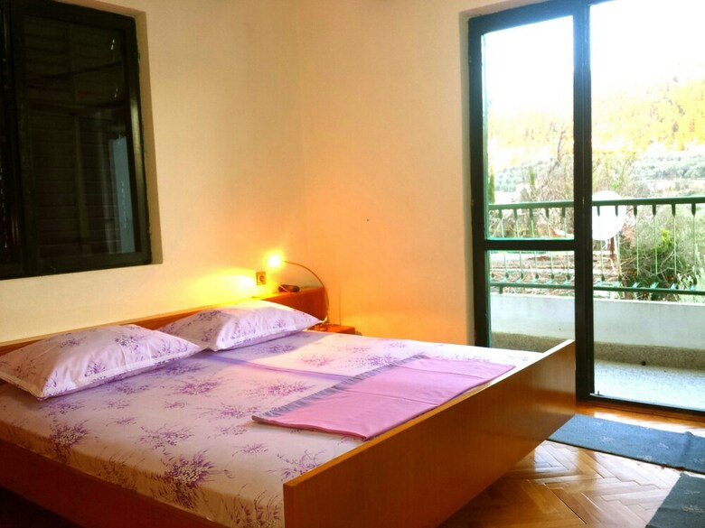 Hostal Hoxha Rooms