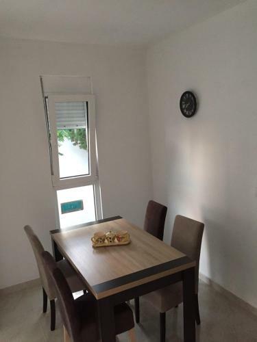 Idealhouse Apartments