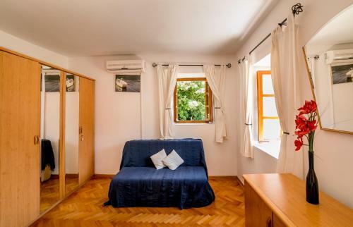 Holiday Home Hollick