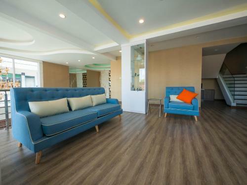 Glass House Tmn Nordin