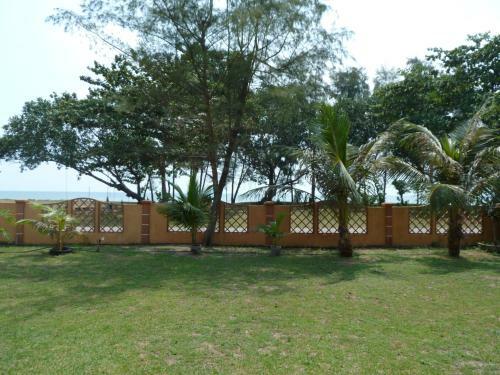 Hostal Cempaka Beach Resort