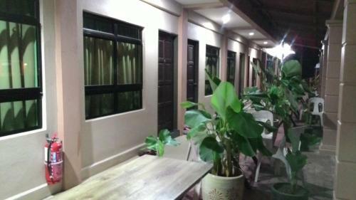Hostal Cempaka Beach Resort