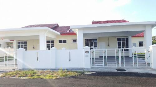 Hostal Laguna Kijal Guesthouse