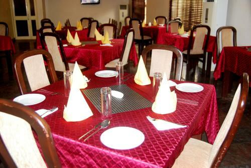 Hotel Grand Inn & Suites