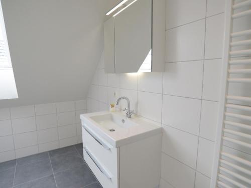Beautiful Villa In de Koog With Garden