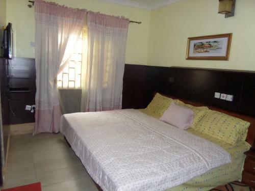 Hotel West Gate Gold Suites