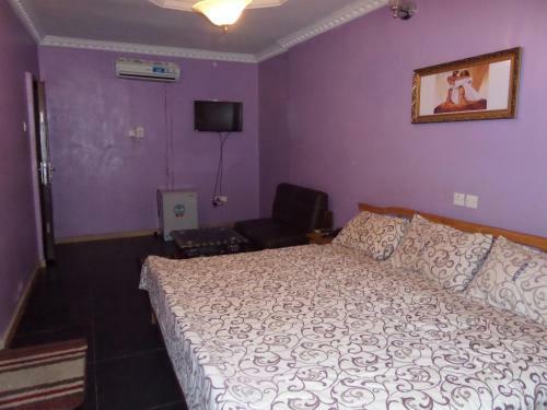Hotel West Gate Gold Suites
