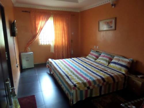 Hotel West Gate Gold Suites