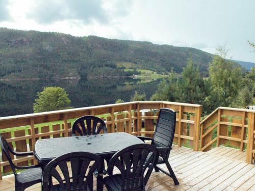Two-bedroom Holiday Home In Lyngdal 2