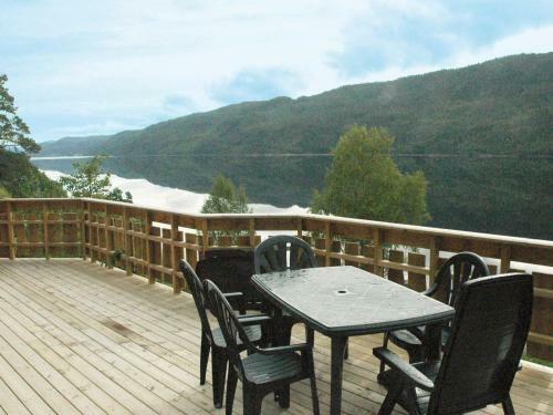 Two-bedroom Holiday Home In Lyngdal 2