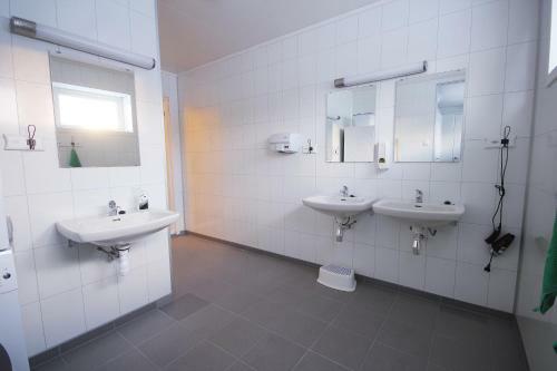 Hostal Midnattsol Rom Og Hytter