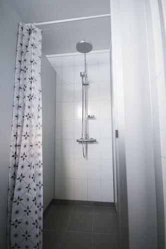 Hostal Midnattsol Rom Og Hytter