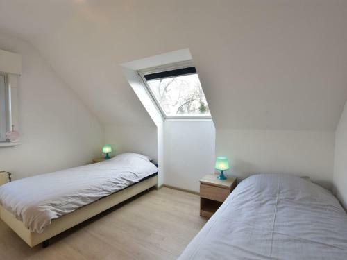 Modern Holiday Home In Hengstdijk With Pool