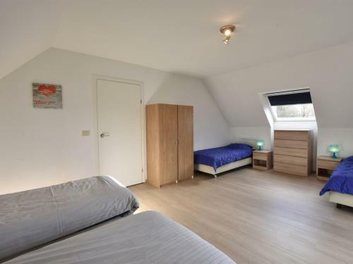 Modern Holiday Home In Hengstdijk With Pool