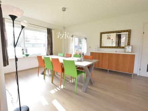 Modern Holiday Home In Hengstdijk With Pool