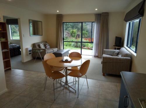Patons Rock Beach Villas