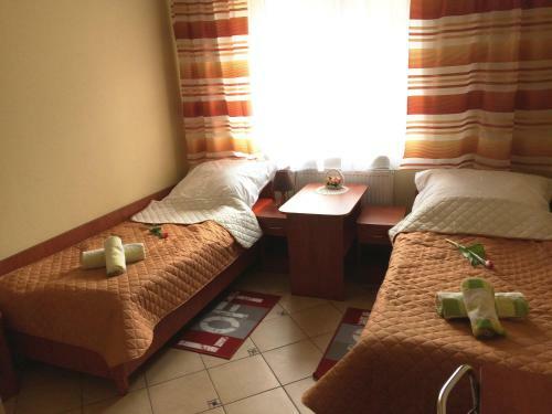 Hostal Us?ugi Hotelowe Modlin Airport