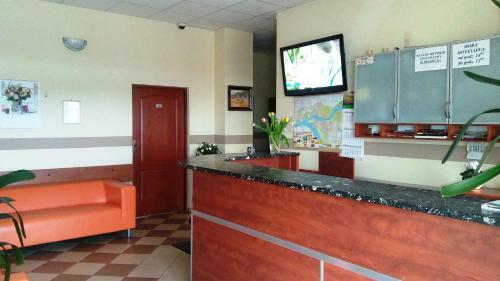 Hostal Us?ugi Hotelowe Modlin Airport