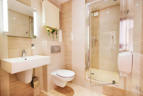 Posada Hotelik Pod D?bami