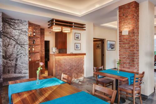 Posada Hotelik Pod D?bami