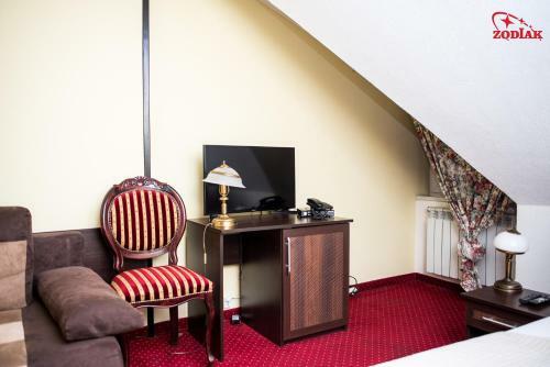 Hotel Zodiak
