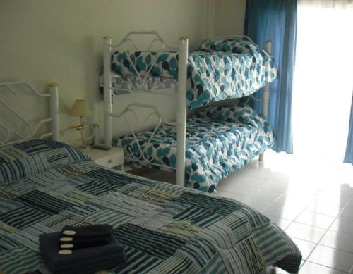 M�danos Hotel