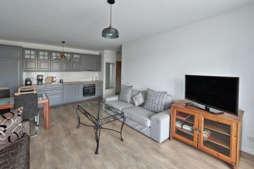 Uno 7 Apartment