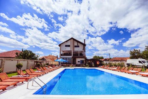 Hostal Pensiunea Luminita