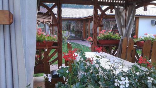Hostal Pensiunea Cabana Soimul