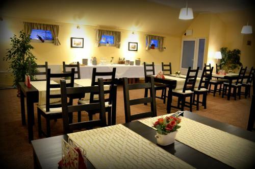 Hostal Cazare La Troita